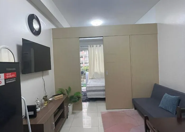 Field Residences Pool View With Balcony Near Airport Behind Sm Sucat Hostel