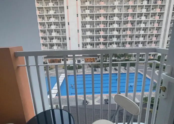 Field Residences Pool View With Balcony Near Airport Behind Sm Sucat Hostel